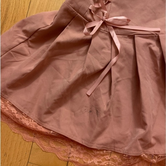 Kawaii Y2K Pink Bow Tie Lacy Trim Mini Skirt, Size M - Picture 4 of 4